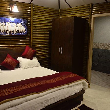 V Resorts Glamwoods Dhanulti Dhanaulti Buitenkant foto