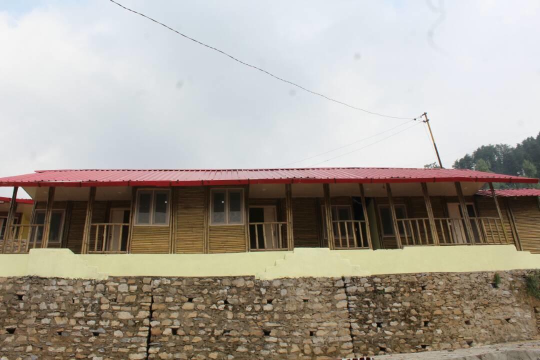 V Resorts Glamwoods Dhanulti Dhanaulti Buitenkant foto